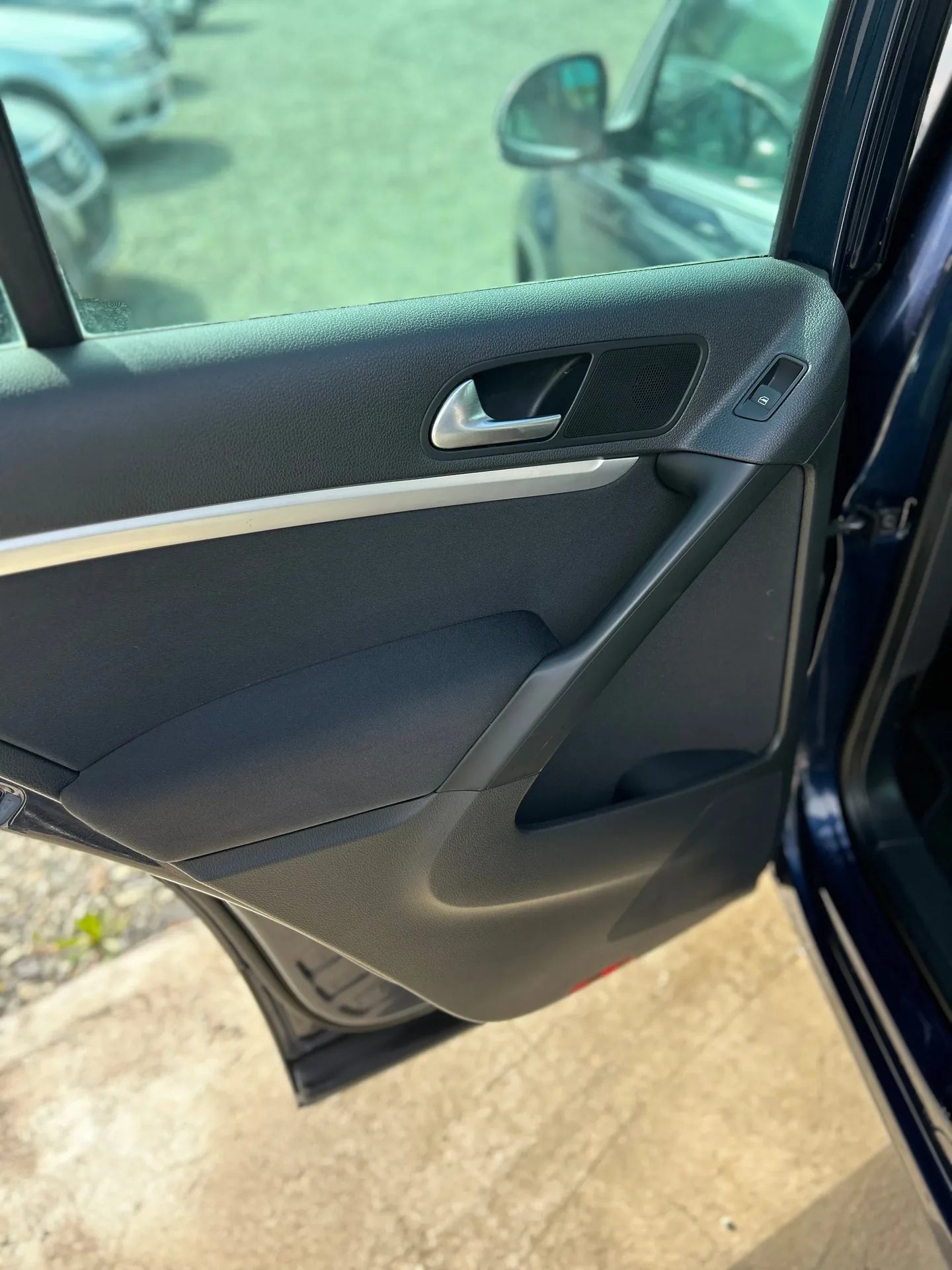Volkswagen Tiguan 2014 | 2.0 Diesel | Manuală | RATE FIXE | Livrare GRATUITĂ | 12 Luni GARANȚIE