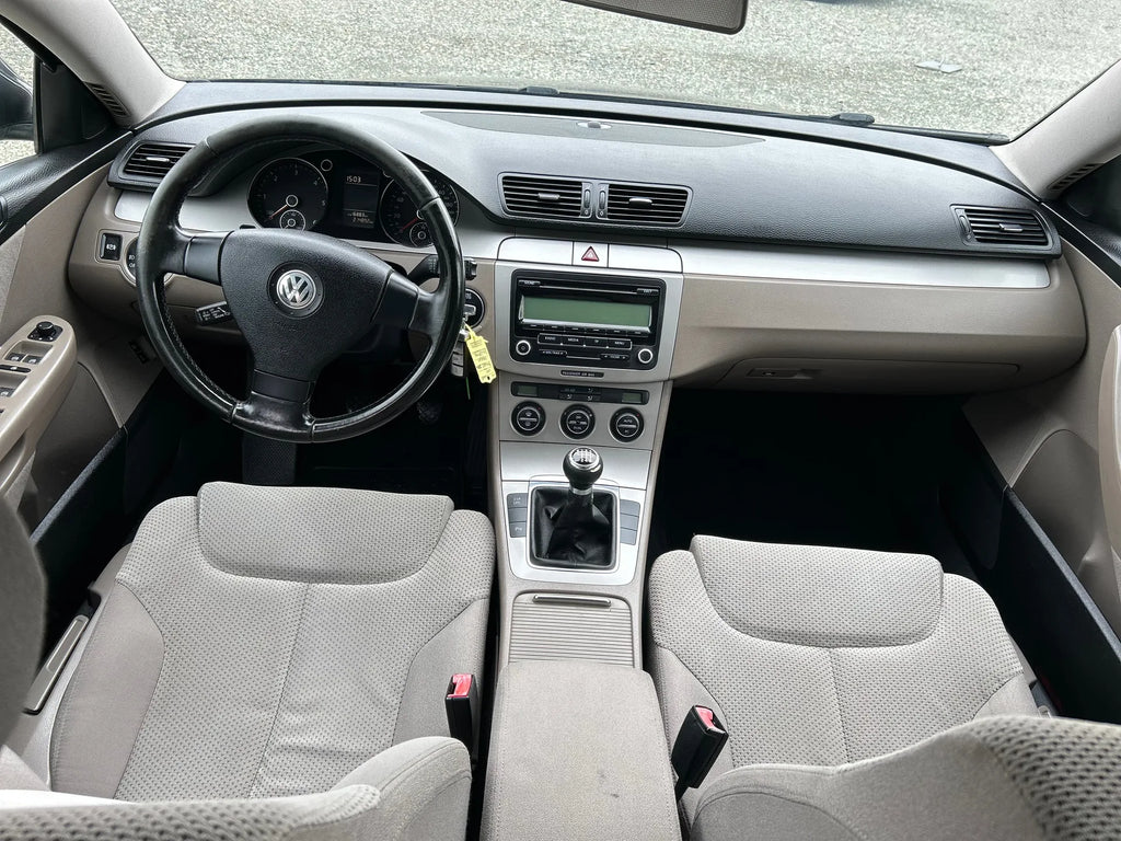 VW Passat 2009 | 2.0 Diesel | Manuală | RATE FIXE | Livrare GRATUITĂ | 12 Luni GARANȚIE