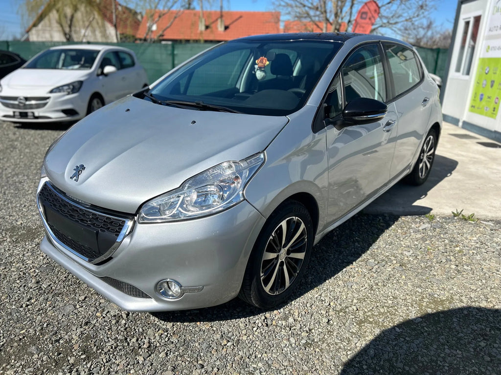 OFERTĂ SPECIALĂ! Peugeot 208 - 2015 | 1.4 Diesel | Manuală | RATE FIXE | Livrare GRATUITĂ | 12 Luni GARANȚIE