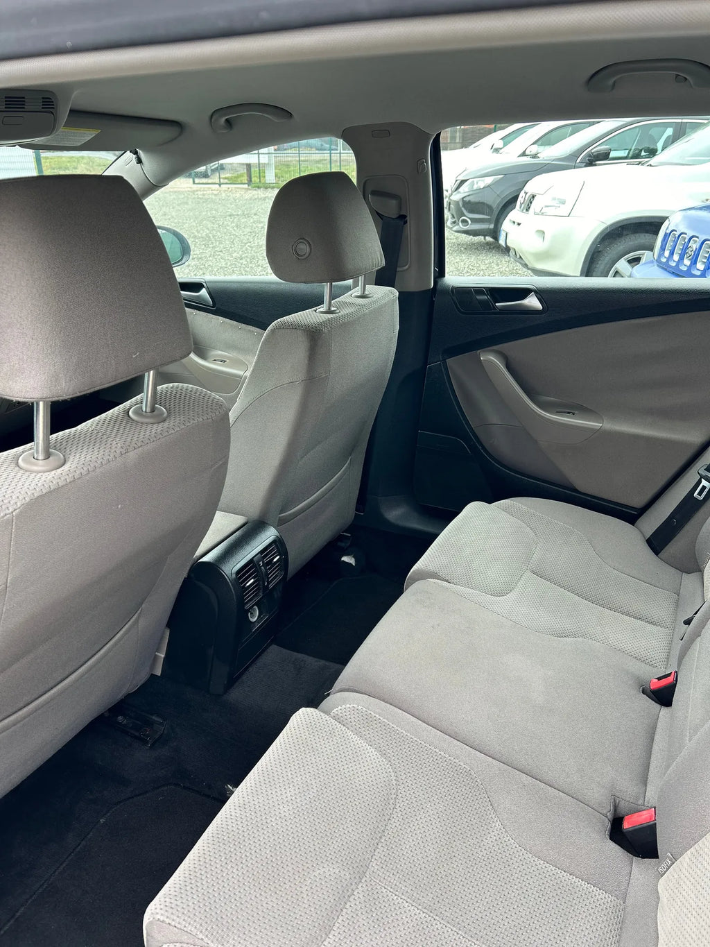 VW Passat 2009 | 2.0 Diesel | Manuală | RATE FIXE | Livrare GRATUITĂ | 12 Luni GARANȚIE