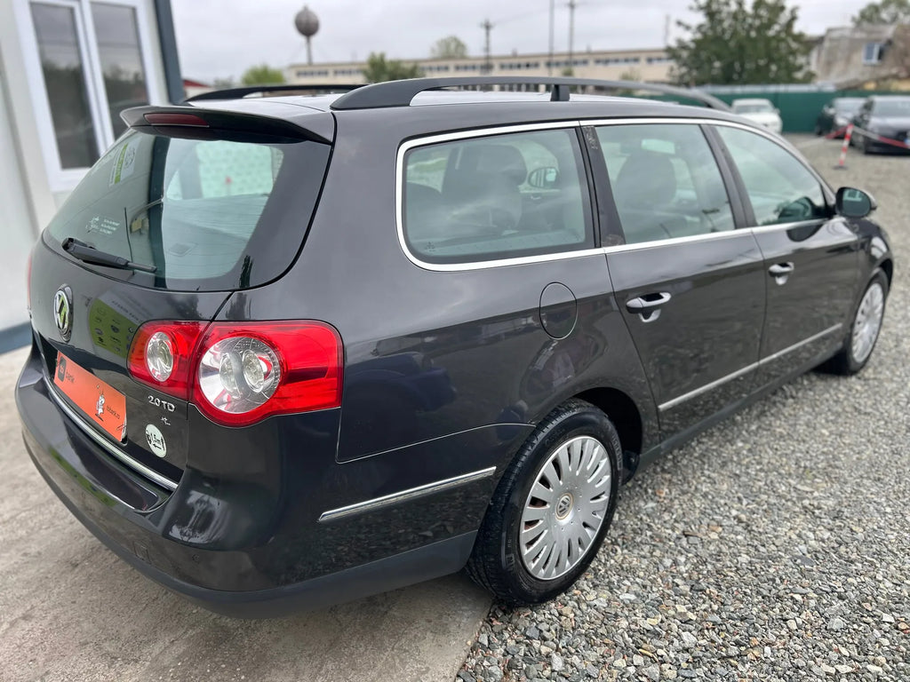VW Passat 2009 | 2.0 Diesel | Manuală | RATE FIXE | Livrare GRATUITĂ | 12 Luni GARANȚIE