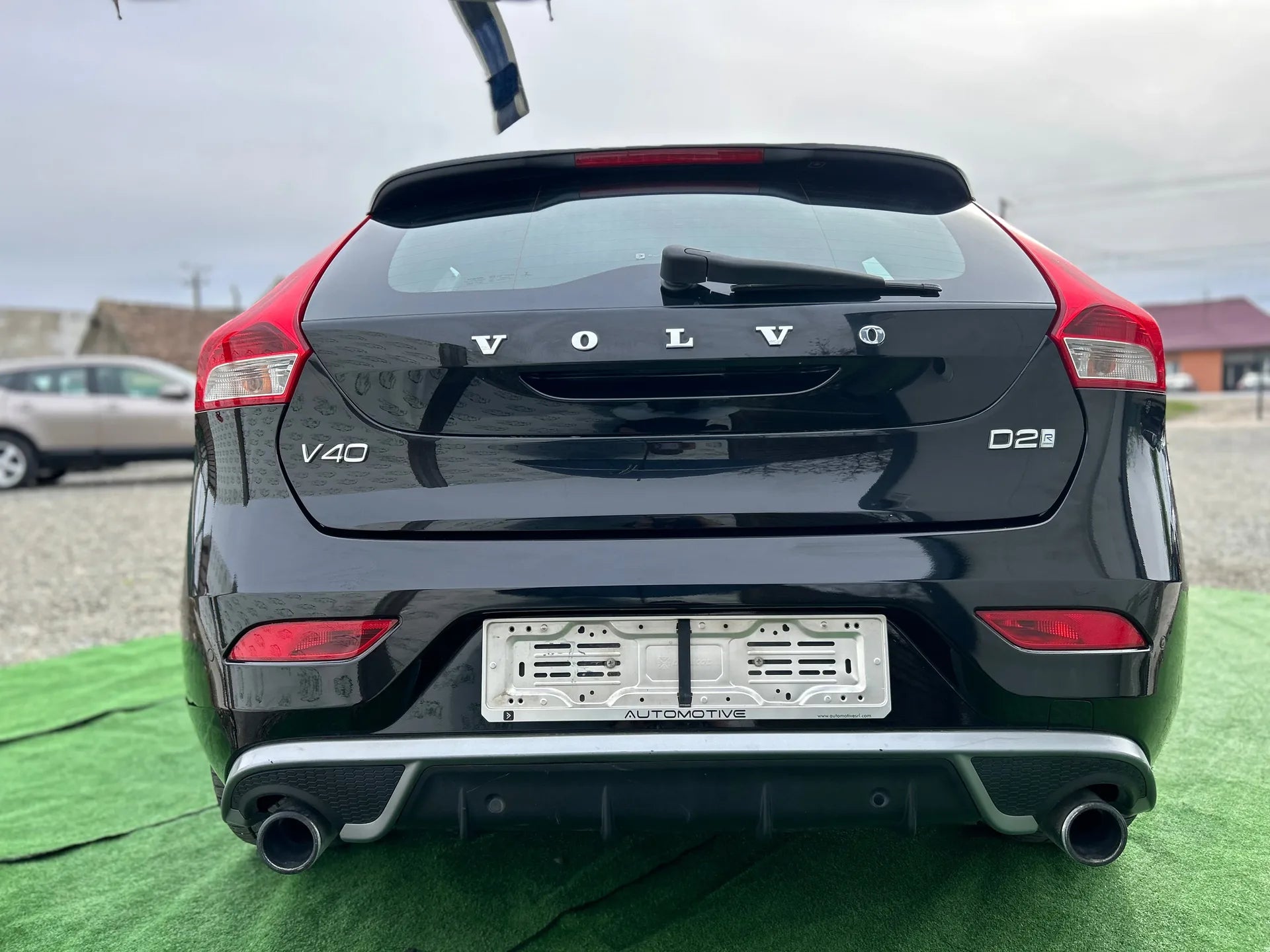 Volvo V40 - 2017 | 2.0 Diesel | Manual | RATE FIXE | Livrare GRATUITA | 12 Luni GARANTIE
